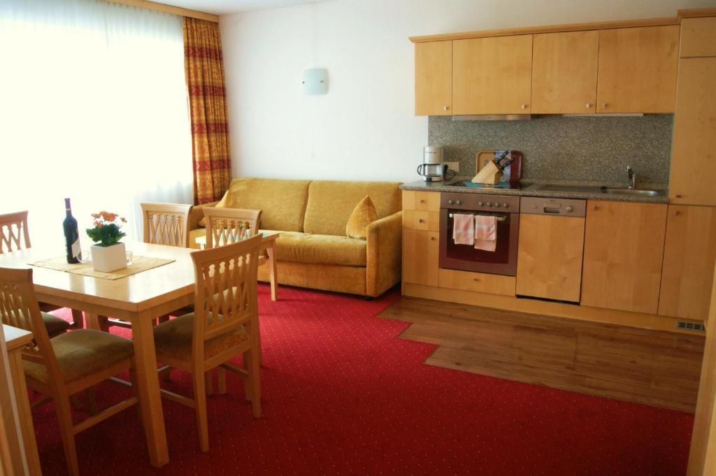 Falkner Appartement Resort Längenfeld Habitación foto